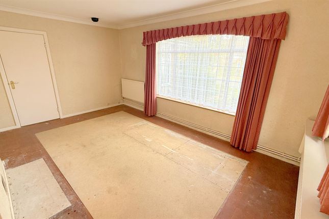 39, Homewood Avenue, Potters Bar photo 4