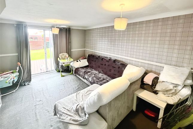 68, St. Helens Avenue, West Midlands photo 3