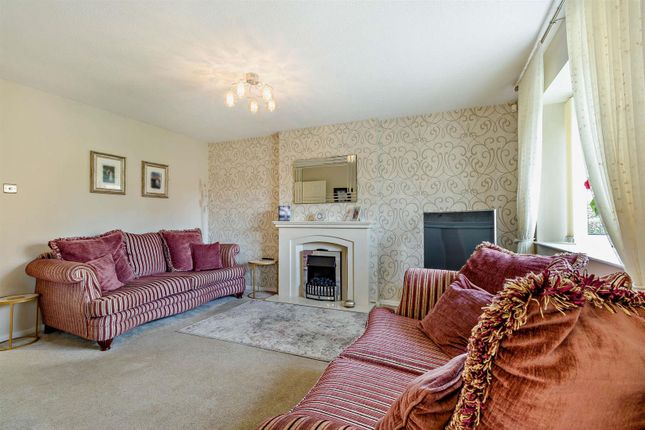 15, Windsor Close, Doncaster photo 4