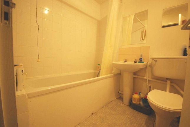 8, Viking Place, London photo 5