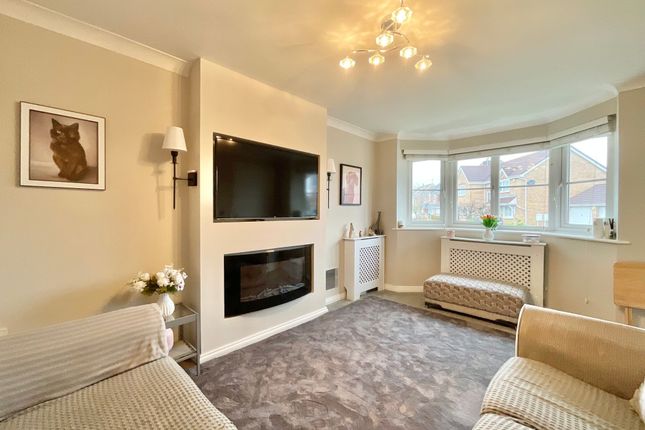 47 Hampshire Crescent, Stoke-On-Trent photo 2