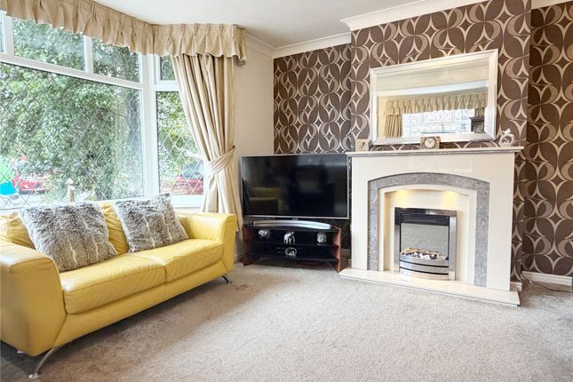 24, Glamis Avenue, Greater Manchester photo 3