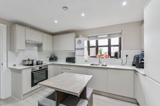 2-bed flat on Lewis Road, Mitcham, £310,000