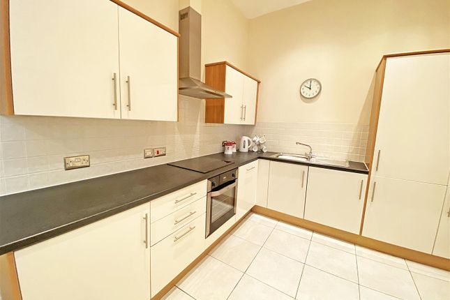 Flat to rent in Poppy Place, Crosby Road North, Waterloo, Liverpool