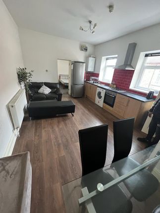 Thumbnail Flat to rent in Heron Street, Fenton, Stoke-On-Trent