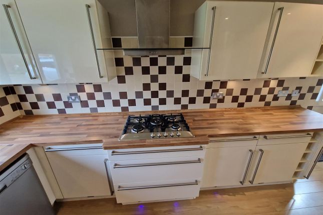 4-bed detached on Rookery Close, Sandbach, £1,700/mo