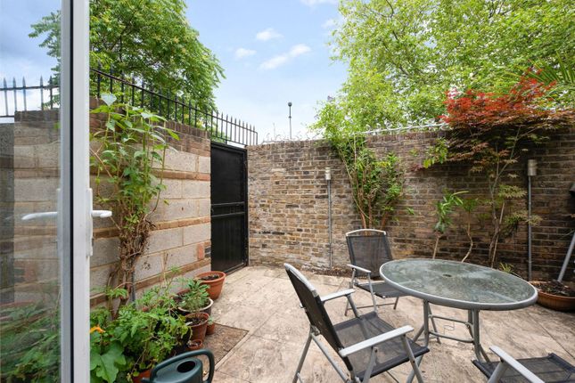 Thumbnail End terrace house to rent in Searles Road, London