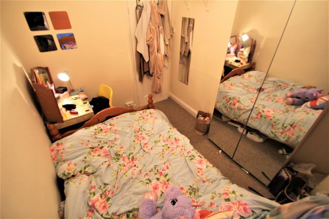 17, Mayville Place, Leeds photo 5