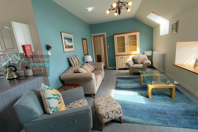21 Pitgaveny Quay, Lossiemouth photo 3