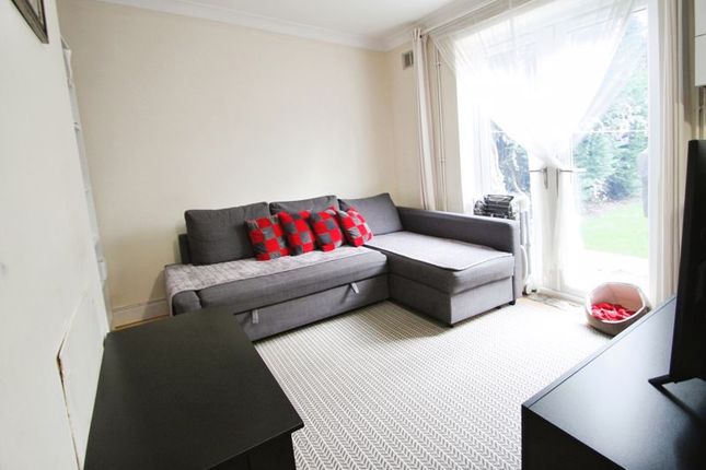 End terrace house to rent in Valley Rise, Watford