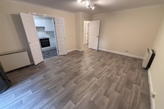 Churchwood Road, Didsbury photo 3