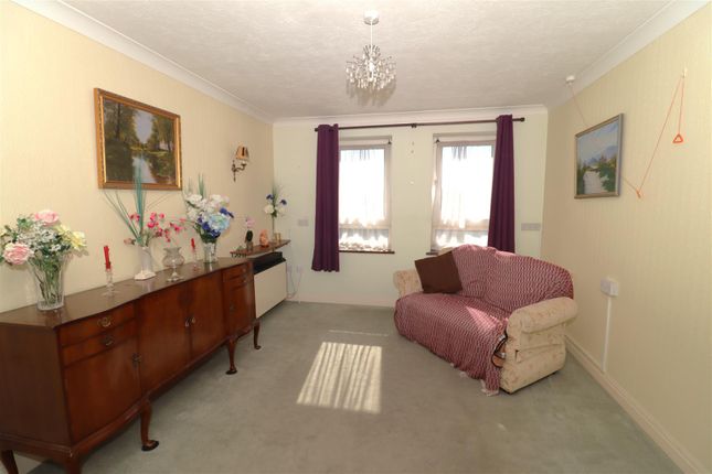 Flat 33, Belmont, Terminus Road, Bexhill-On-Sea photo 3