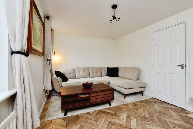 11, Waterlily Close, Staffordshire photo 2