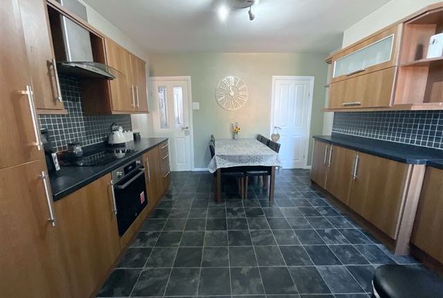 451, Main Road, Sheffield photo 2