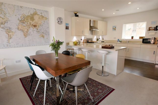 2, Ruttle Close, Cholsey photo 2