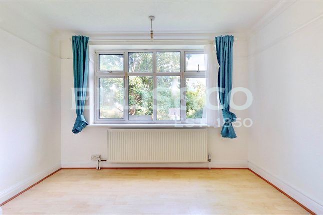 Flat 3,, Orchard Lodge, London photo 4