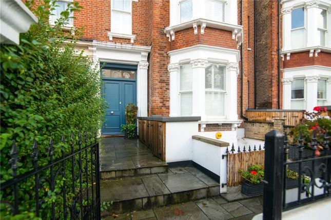 Flat for sale in Sisters Avenue, London