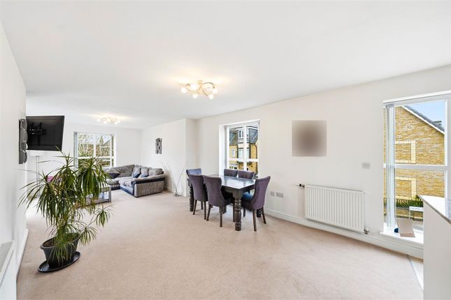 3, Chapel Drive, Dartford photo 2