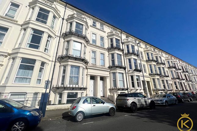 Thumbnail Flat to rent in Western Parade, Southsea