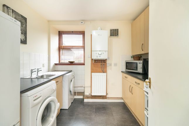 47, Glamis Road, Kirriemuir photo 3