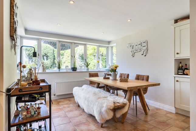 Dove Cottage,, Knapp Lane, Romsey photo 4