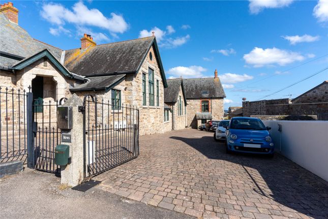Flat for sale in Oakland Mews, St. Michaels Street, Penzance