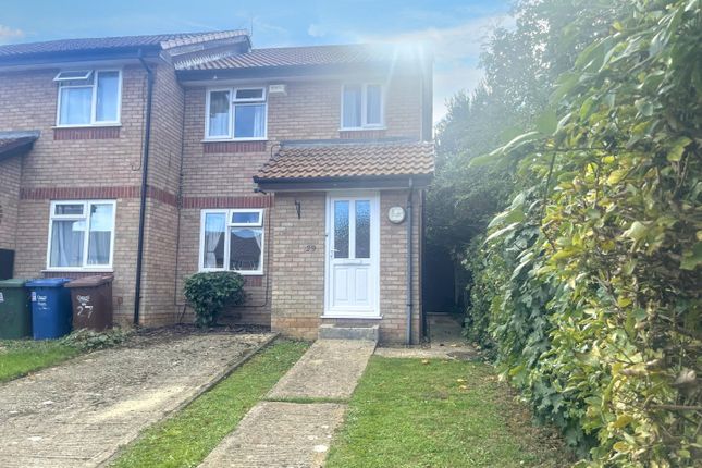3-bed terraced on Frensham Close, Banbury, £240,000