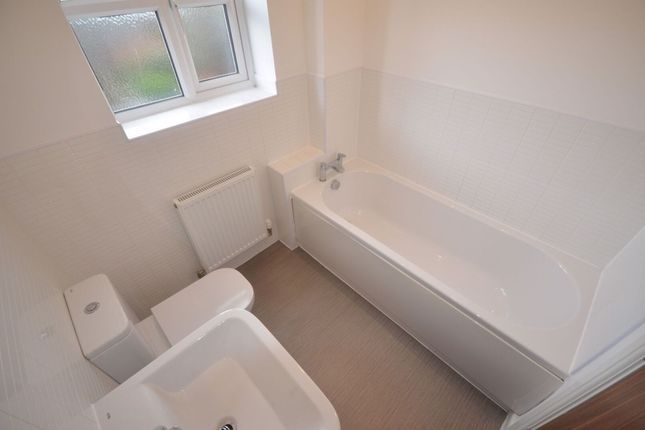 24 Stanhill Road, Accrington photo 5