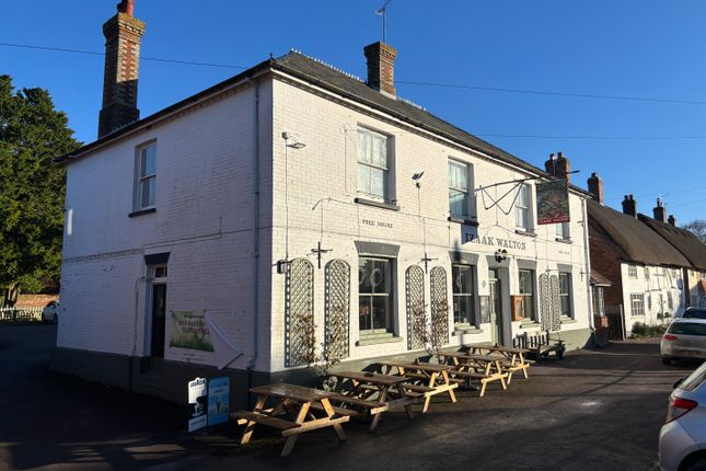 Thumbnail Pub/bar to let in High Street, Petersfield
