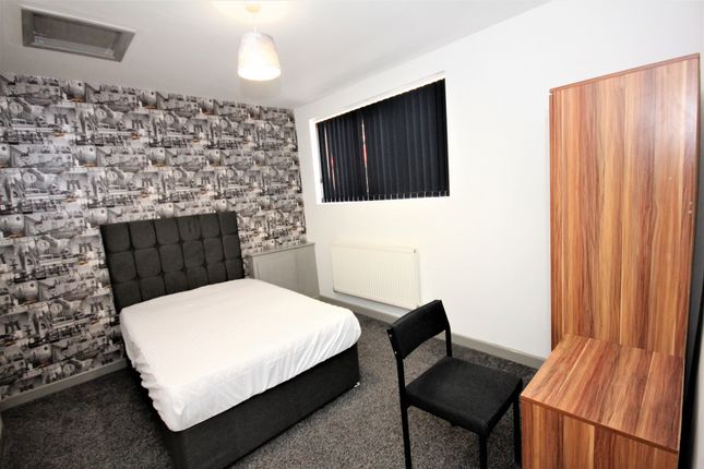 Flat to rent in Adelphi Street, Preston, Lancashire