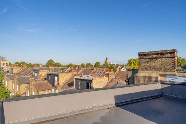 Flat 5, 116-120, Brixton Hill, London photo 4
