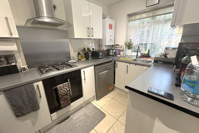 111e, Dormers Wells Lane, Southall photo 4