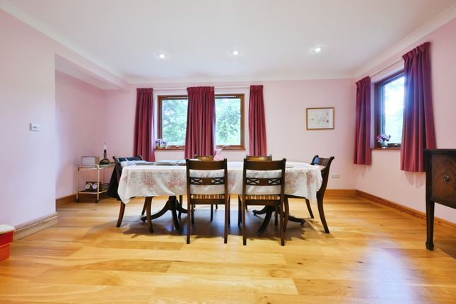 1, Oaklands Rise, WELWYN photo 4
