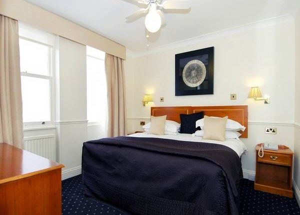Flat to rent in The Collingham, Collingham Gardens, London