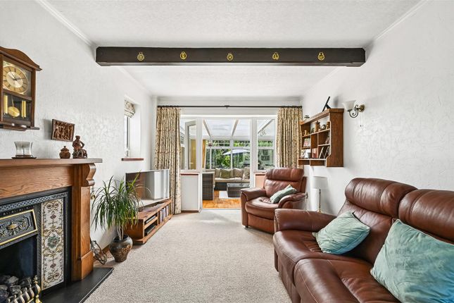 9, Tumblewood Road, Banstead photo 2