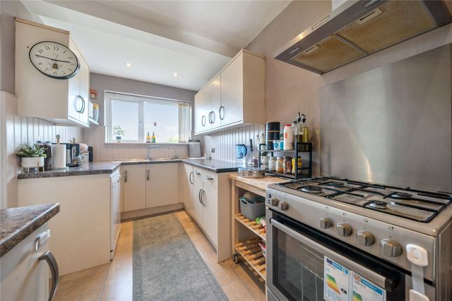 27, Warren Road, Orpington photo 4