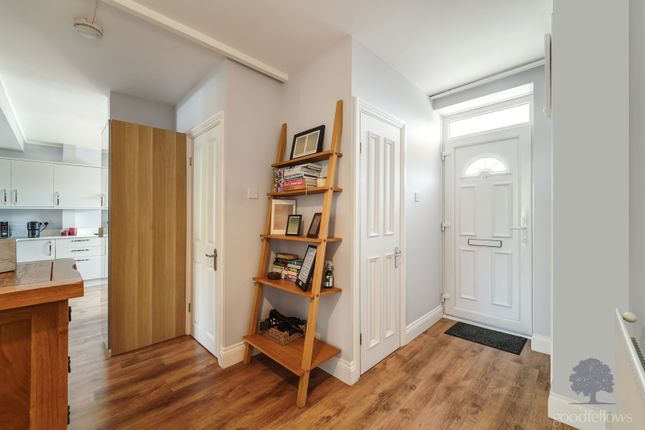 Flat 2, Meretune Court,, Martin Way, Morden photo 4