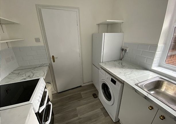 8, Cranmer Court, Wolverhampton photo 3