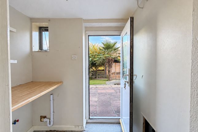 32, South Road, Watchet photo 4