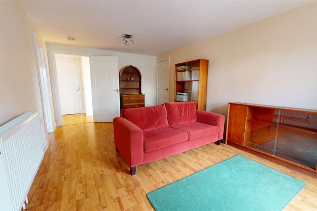8, Fern Square, Weymouth photo 2