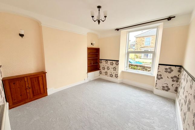 42 Wellington Road, Camborne photo 4