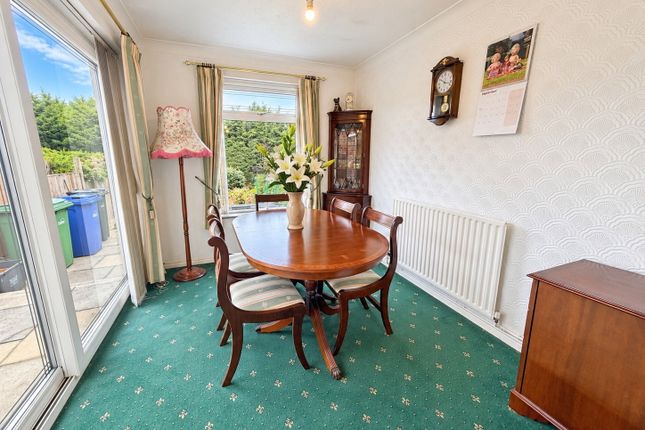 30, Lynval Road, Brierley Hill photo 4