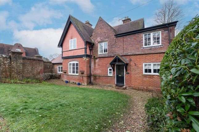 3-bed house on Marchants Cottage, Station Road, Fordingbridge, £375,000