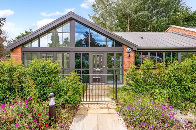 2-bed bungalow on 12 Walled Garden,, Linnet Drive, Berkshire, £1,095,000