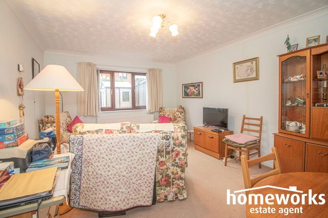 10, Warren Place, Dereham photo 4