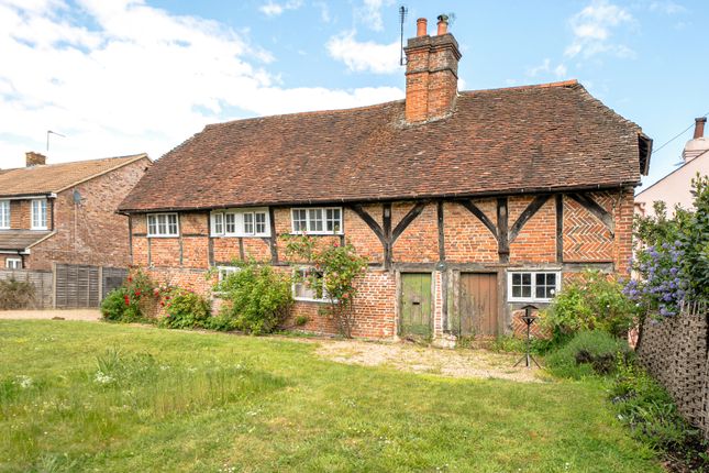Half Moon Cottage, 2, Little Bookham Street, Leatherhead photo 4