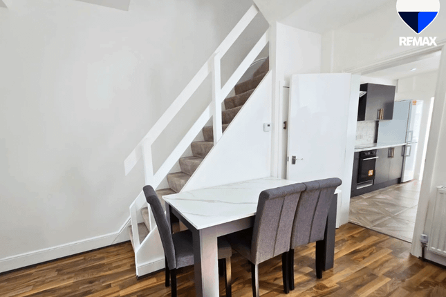61, Chester Road, London photo 4