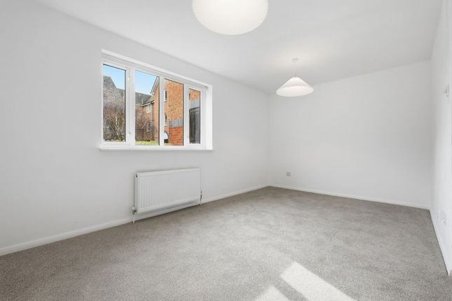 Flat 26, Farthingale Court, Peregrin Road, Waltham Abbey photo 4