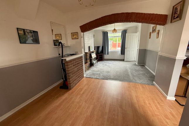 1 Prince Street, Pontypool photo 3