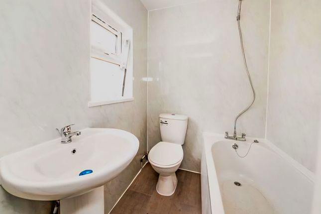 2A, Houghton Street, Sunderland photo 4